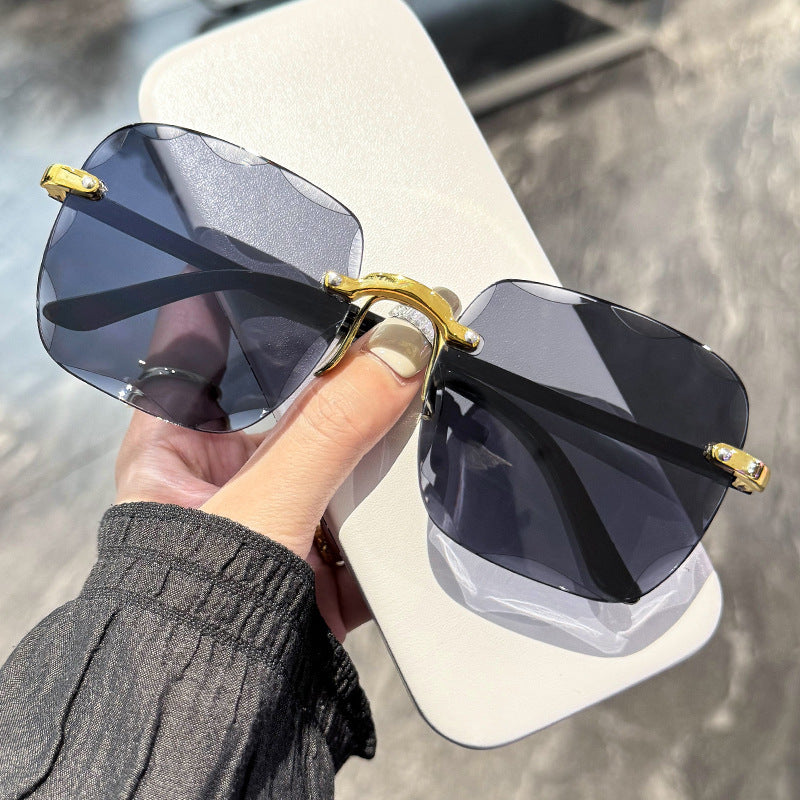 Frameless beveled sunglasses