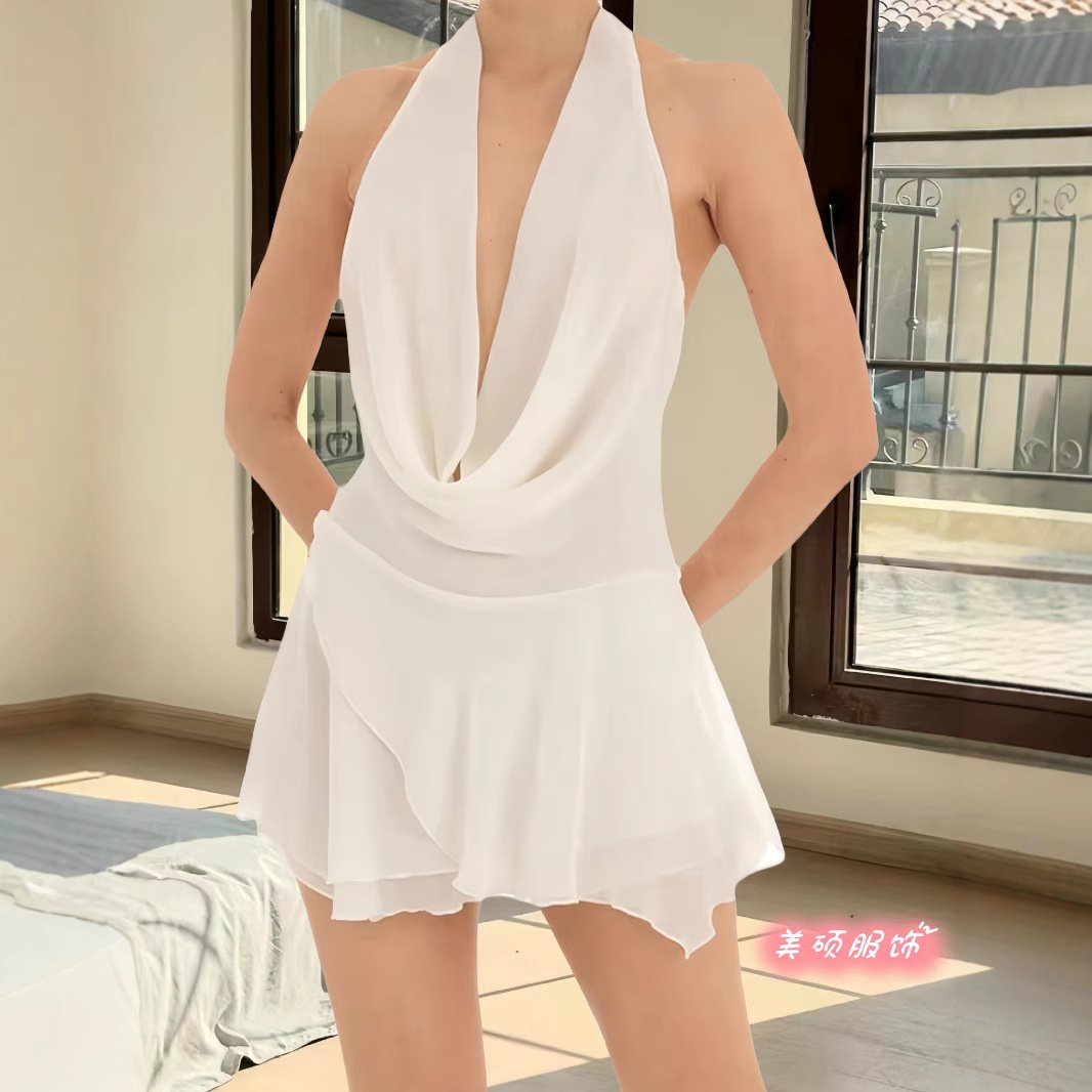 Pure desire hot girl chiffon neck deep V low collar dress autumn and winter new high sense solid color sleeveless skirt